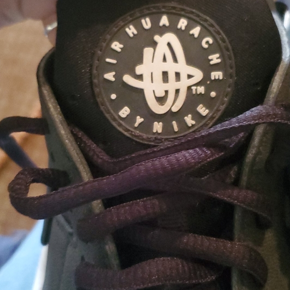 Nike Huaraches - Picture 5 of 5